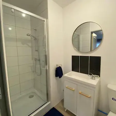 Ng Suitehome - Lille I Remy Cogghe - - Netflix - Wifi * Ρουμπαί